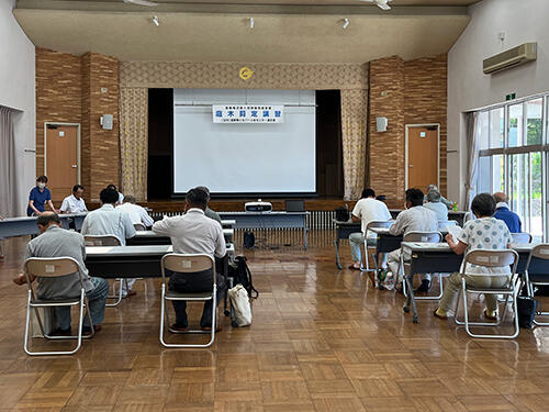 r5ananniwaki01.jpg